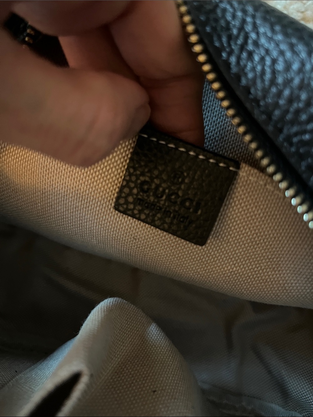 Gucci Black Pebbled Leather Crossbody Camera Bag never used brand new - Picture 2 of 5